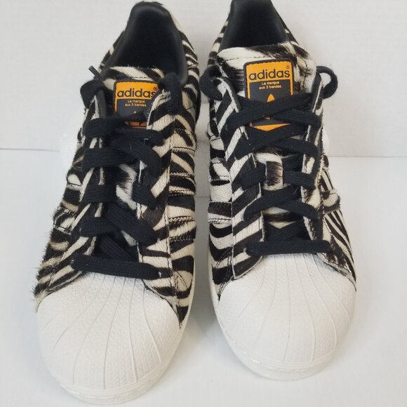 Adidas Out Loud Superstar Zebra Black White Stripe Size 8 Never worn - Picture 1 of 8